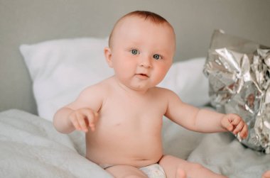 mutlu bebek ve annesi