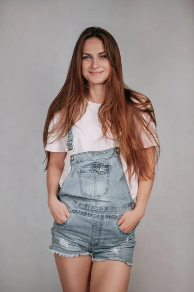 Beautiful Girl Posing Studio — Stock Photo, Image