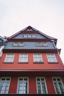 Almanya'nın Frankfurt kentinde inşa düşük açılı görünüş 