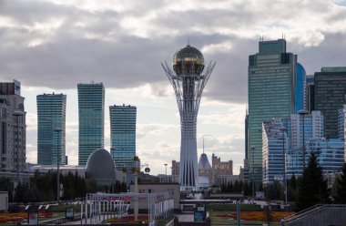 Nur-Sultan (Astana), Kazakistan, 19.08.2017 - Kazakistan'ın başkenti Nur-Sultan (Astana), Bayterek anıtı