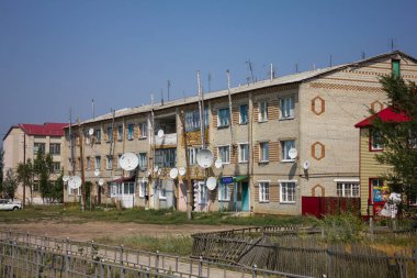 Taskala, Uralsk, Batı Kazakistan (Qazaqstan)-28.07.2019: köyde eski Pansiyon