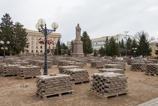 Uralsk Kazachstan Kazachstan 2020 Demontaż Parsowanie Placu Abay Mieście Uralsk — Zdjęcie stockowe