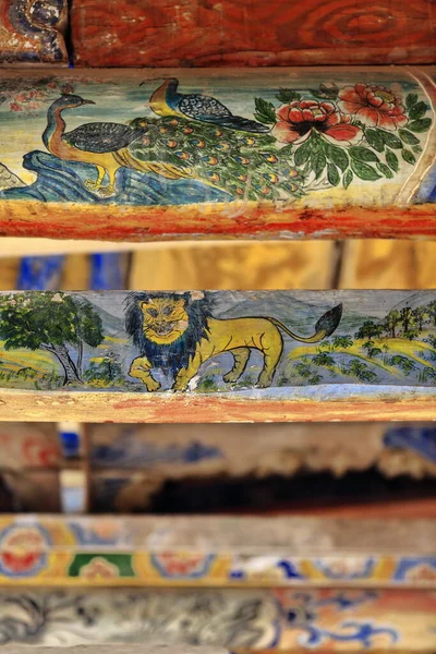 Ploychrome Wooden Beams Animal Paintings Ceiling Hallway Qianfo Thousand Buddha — Stock Photo, Image
