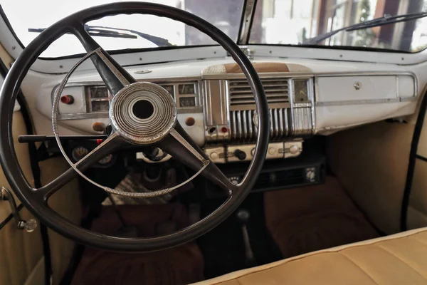Car Dashboard View Ivory Painted Body Vintage Car 1940S Big — Stock Photo, Image