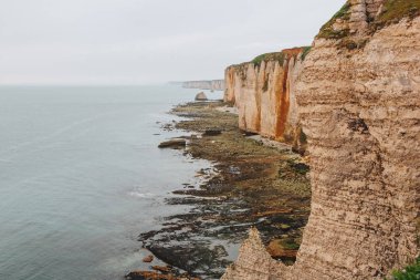 güzel kayalık uçurum, Etretat, Fransa havadan görünümü