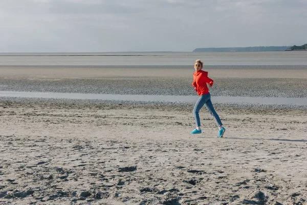 Stylish Girl Running Sandy Beach Saint Michaels Mount France — Free Stock Photo