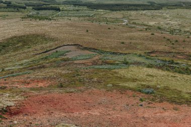 İzlanda'daki volkanik bacalar, yatay havadan görünümü 