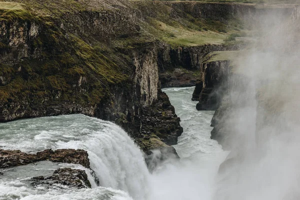 Letecký Pohled Krásný Vodopád Gullfoss Protékající Vysočiny Islandu — Stock fotografie