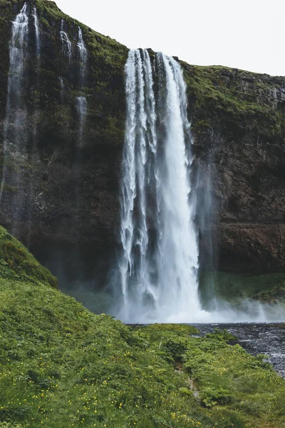 Vista Panorâmica Paisagem Com Cachoeira Seljalandsfoss Terras Altas Islândia — Fotografia de Stock