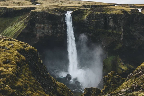 Aerial view of icelandic landscape with beautiful Haifoss waterfall — Stock Photo