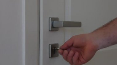 Kilitleme veya kilit el ile kapı kilidini. 4k 'da çekim yapma