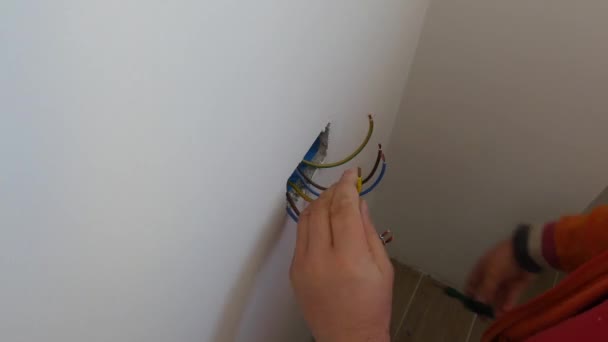 Steckdose Installation Electrician — Stockvideo