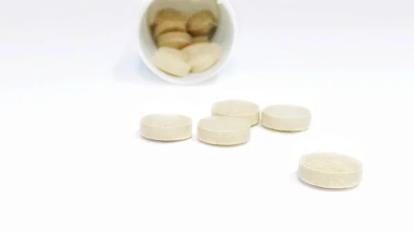 Beyaz arka planda haplar