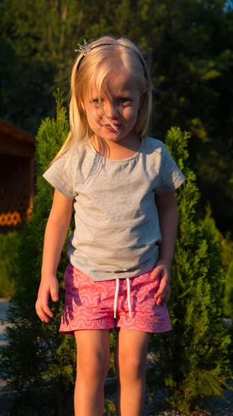 Portrait Blond Little Girl — Stock Photo, Image