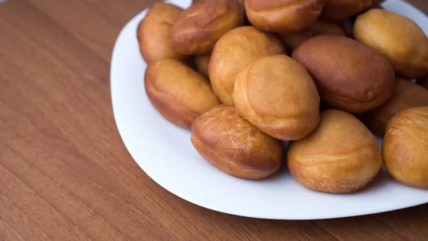 Köstliche Süße Donuts Auf Einem Teller Nahaufnahme Traditionelles Jüdisches Süßgericht — Stockfoto