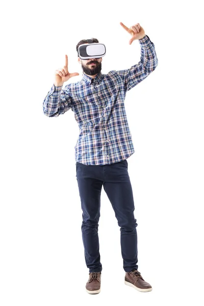Młody Brodaty Biznes Dorosły Człowiek Noszenie Okularów Powiększania Lub Zmiana — Zdjęcie stockowe