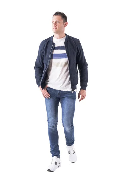 Vista Frontal Homem Masculino Casual Confiante Jeans Jaqueta Andando Olhando — Fotografia de Stock