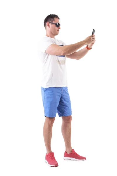 Young Handsome Male Tourist Taking Photo Mobile Phone Summer Clothes — Stock Photo, Image