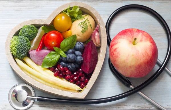 Comida Saludable Concepto Dieta Del Corazón Con Estetoscopio —  Fotos de Stock