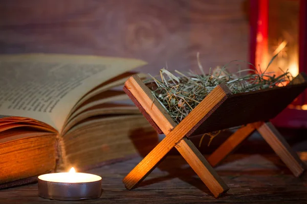 Φανάρι Σκηνή Nativity Φάτνη Και Βίβλο Αφηρημένα Φόντο Χριστούγεννα Νύχτα — Φωτογραφία Αρχείου