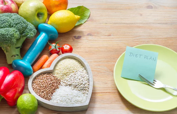 Plano Dieta Conceito Estilo Vida Saudável Com Comida Vegetariana Coração — Fotografia de Stock