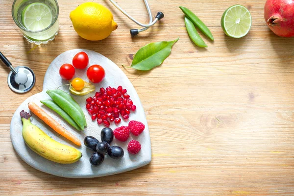 Healthy Lifestyle Vegetarian Food Heart Stethoscope Water Alternative Medicine Background — Stock Photo, Image