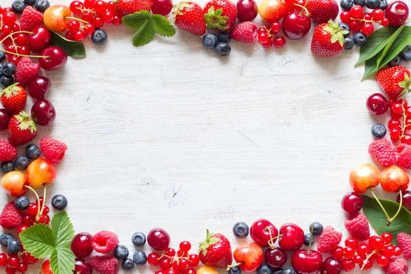 Frame Fresh Summer Berries Mix Strawberries Raspberries Cherries Blueberries Currants — Stock Photo, Image