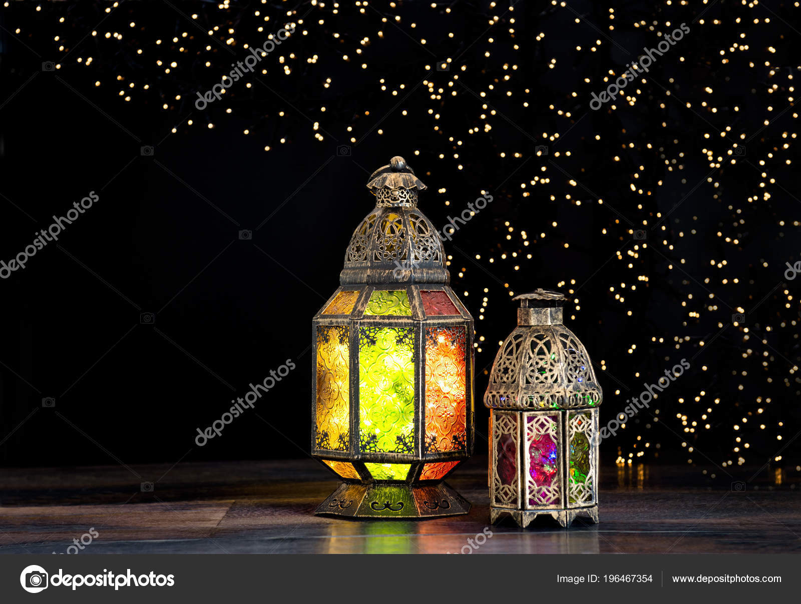 Oriental Light Lantern Holidays Decoration Black Background Eid Mubarak  Ramadan Stock Photo by ©LiliGraphie 196467354