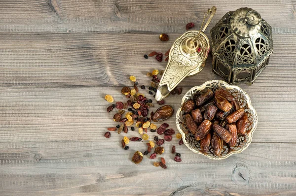 Orintal Lamp Latern Raisins Dates Wooden Background — Stock Photo, Image