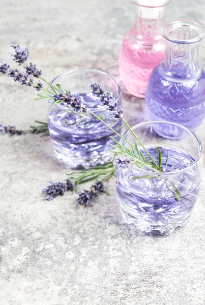 Lavendel Dricka Glas Sten Bakgrund Sommaren Tonik Lemonad — Stockfoto