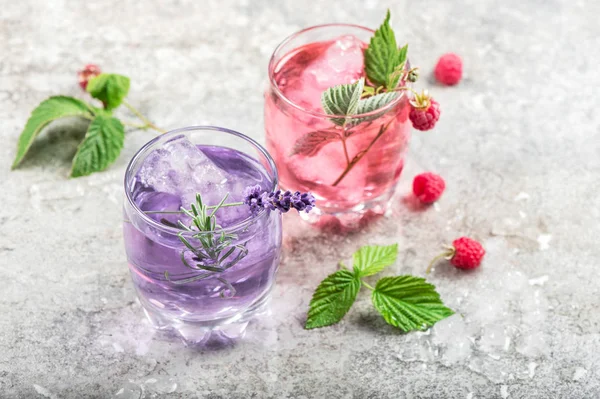 Drink Raspberries Lavender Flowers Ice Cold Summer Lemonade — Stock Photo, Image