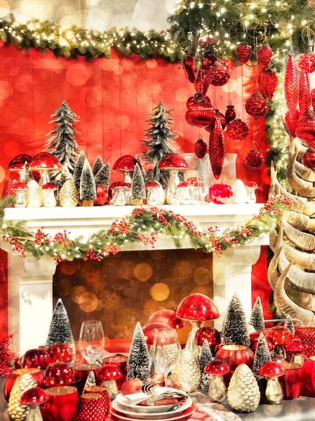 Vánoční Výzdoba Zlatého Světla Červené Ornamenty Vintage Styl Tónovaný Obrázek — Stock fotografie
