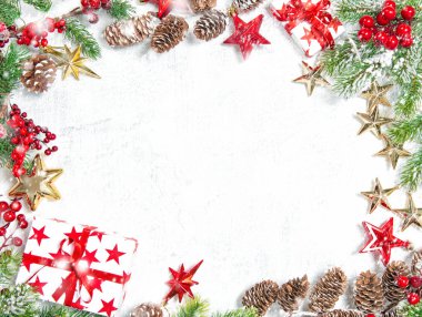 Noel ağacı dalları hediyeler, yıldız, decorationswith kar etkisi ile