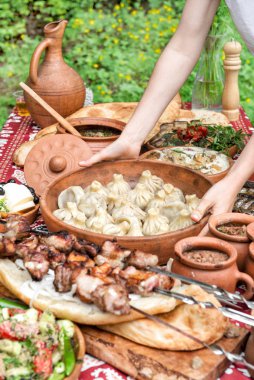Kafkas yemeği Gürcü shashlik khinkali salata Yemek masası