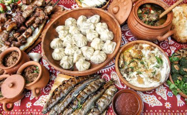 Gürcü gıda Kafkas yemekleri khinkali shashlik lobio balık