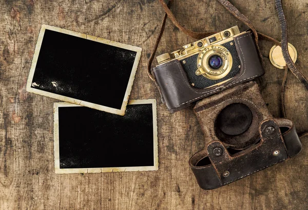 Antigue film camera photo frames Vintage still life — Stock Photo, Image