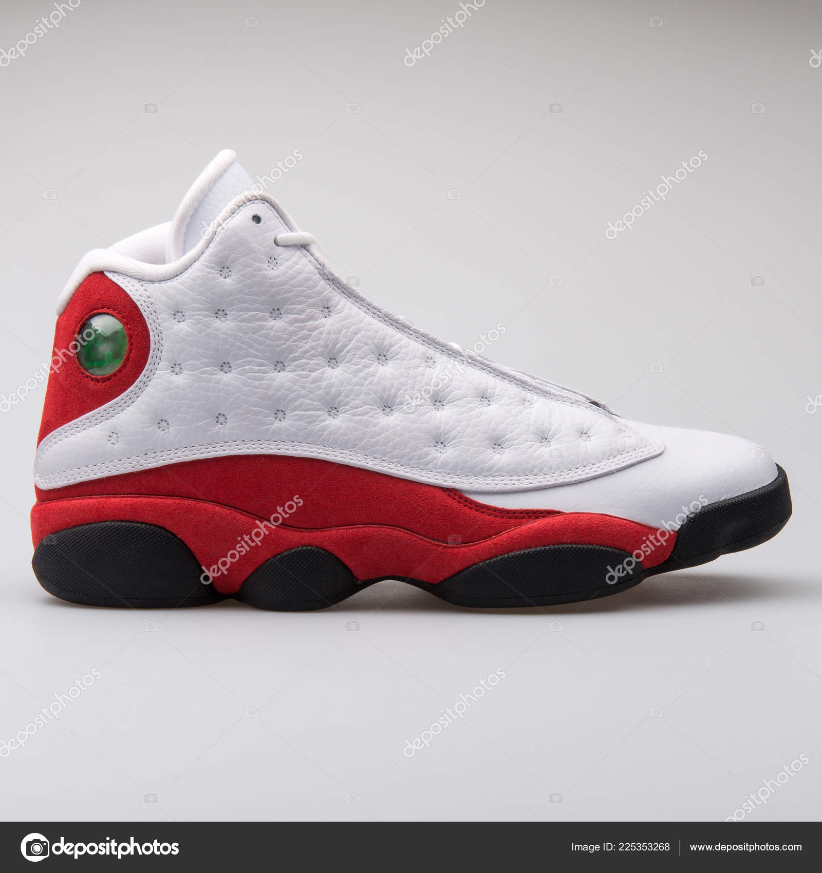 jordan 13 retro blanco con rojo