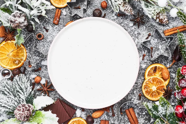 Fondo Para Hornear Vacaciones Con Plato Vacío Para Galletas Navidad — Foto de Stock