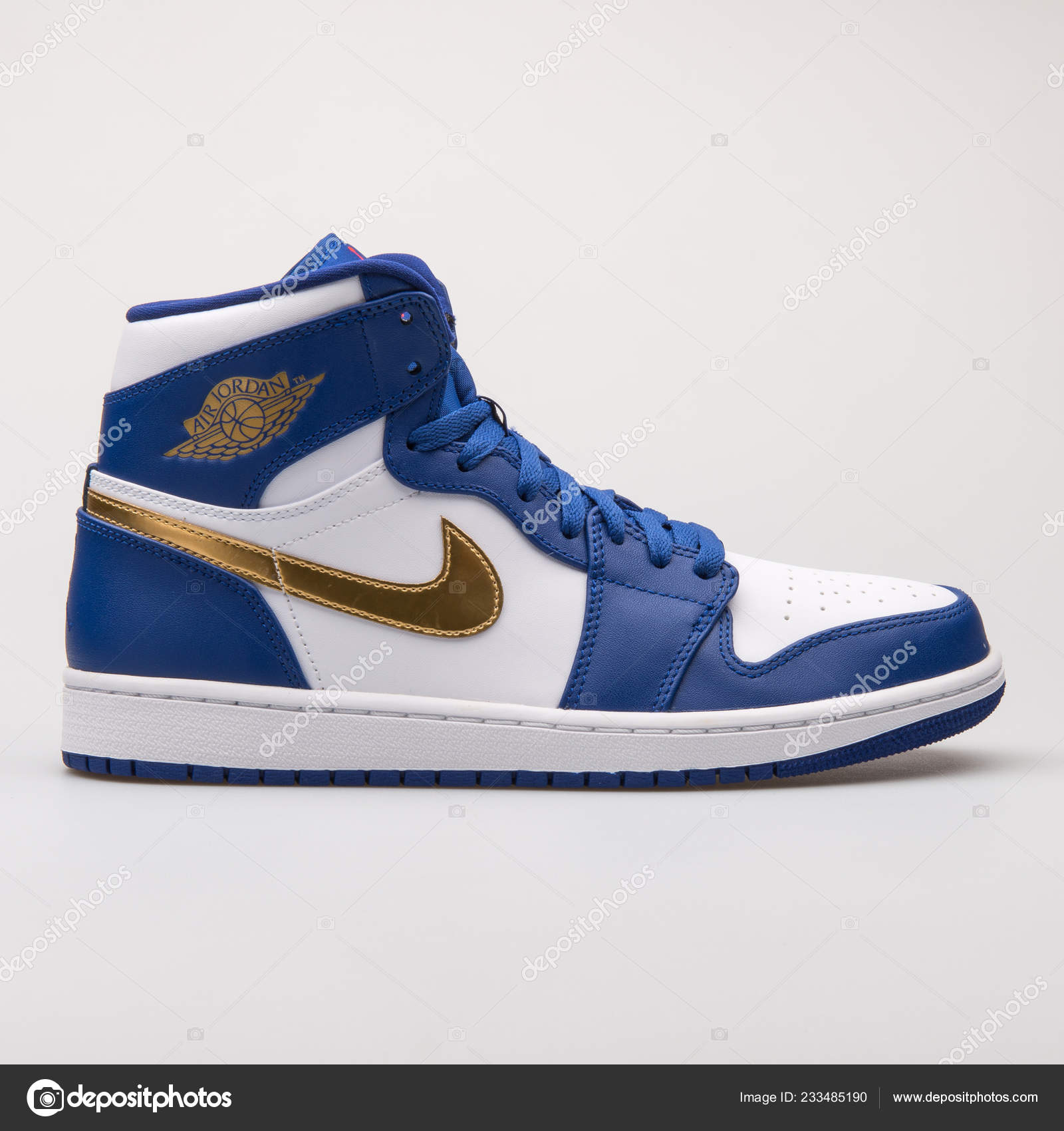 jordan retro 1 azul con blanco