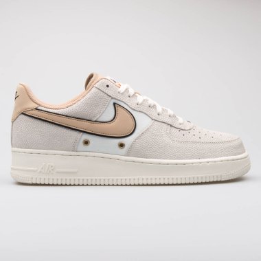 Nike Air Force 1 07 Lv8 keten ve beyaz spor ayakkabı
