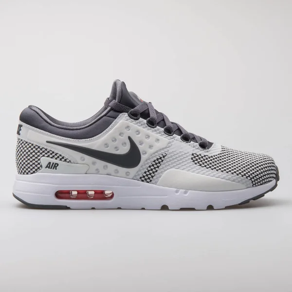 Nike Air Max Zero Essential ciemnoszary Sneaker — Zdjęcie stockowe