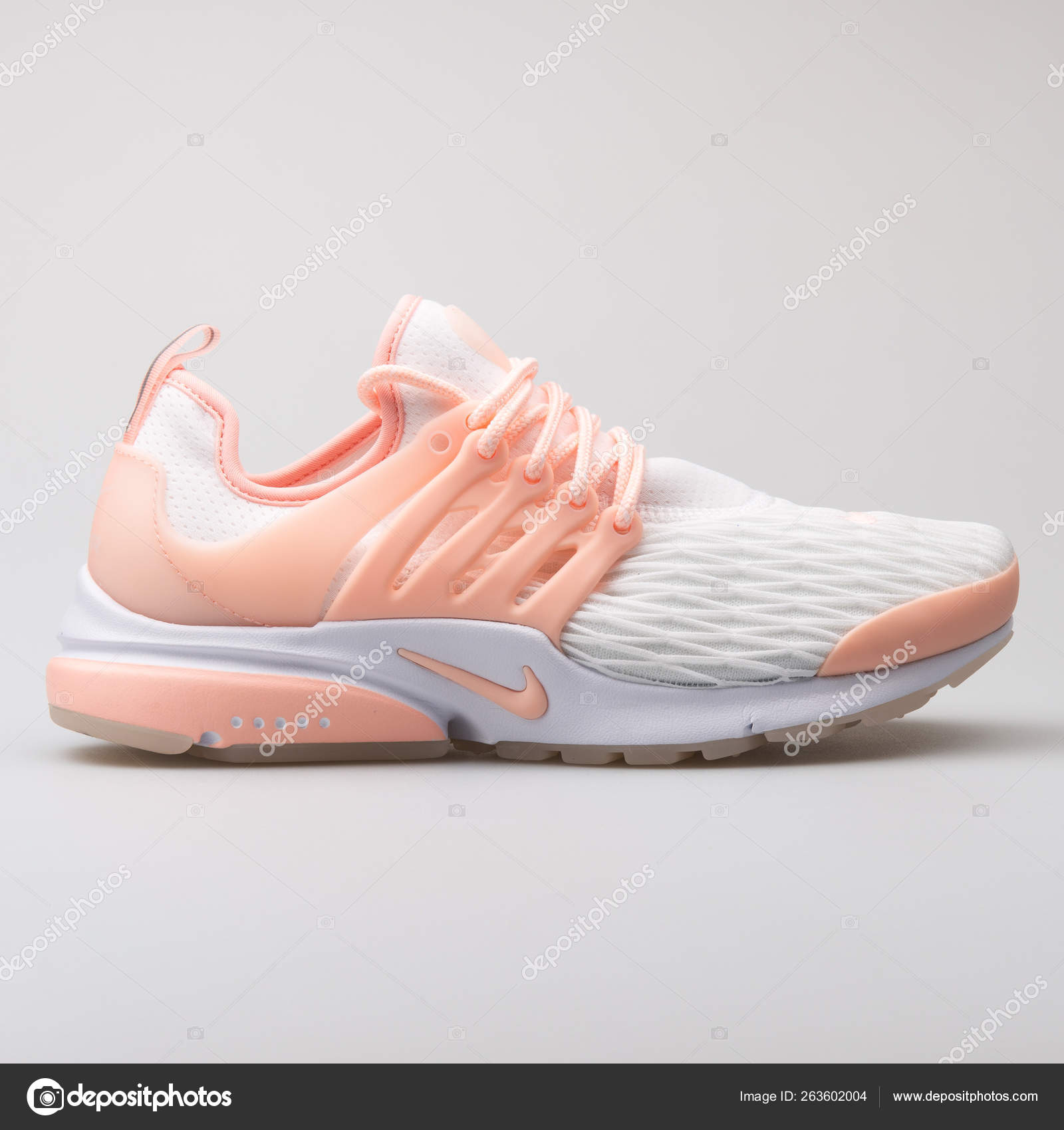 nike air presto peach