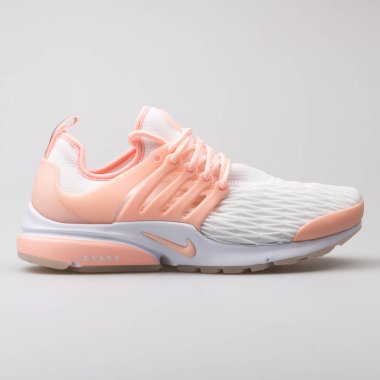 Nike Air Presto Premium pembe ve beyaz spor ayakkabı