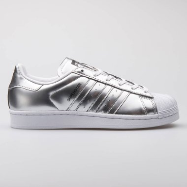Adidas Superstar metalik gümüş spor ayakkabı