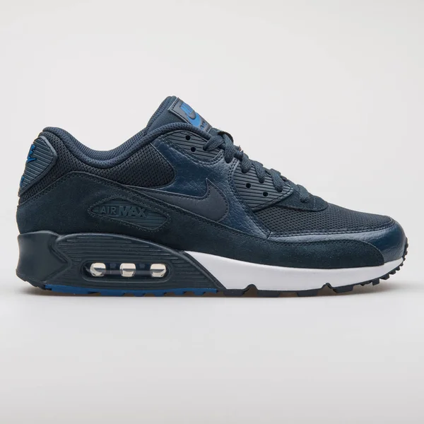 Nike Air Max 90 Premium blau Sneaker — Stockfoto