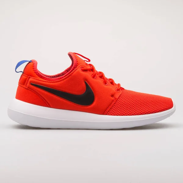 Nike Roshe Two red sneaker — Stock Photo, Image