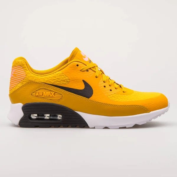 Tênis nike hotsell air presto amarelo