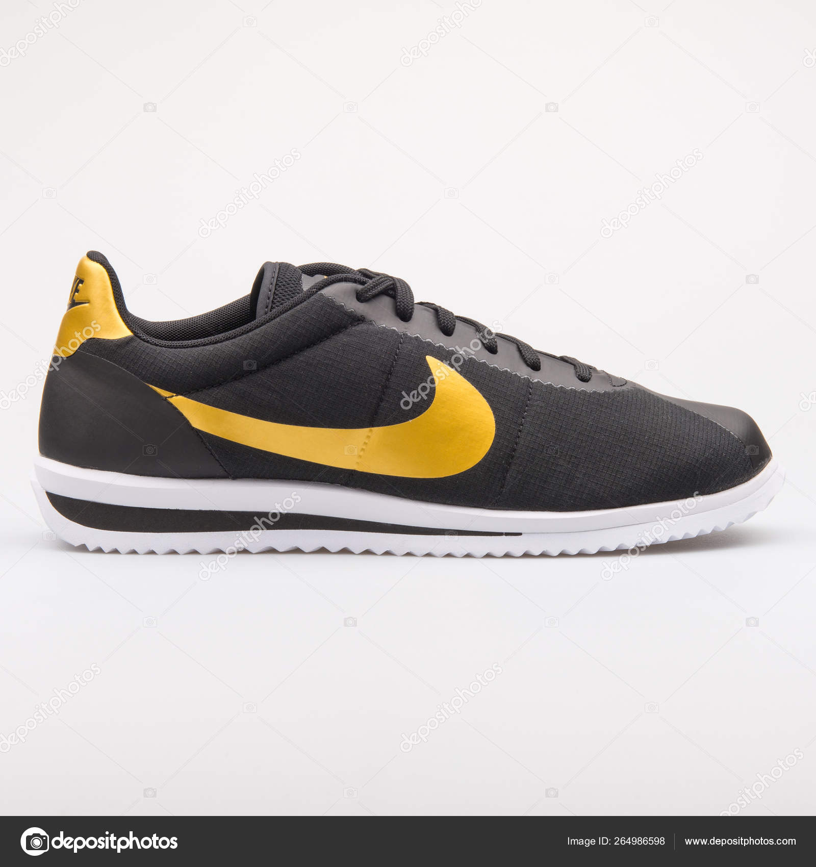 black and gold nike cortez mens