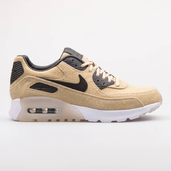 Nike Air Max 90 Ultra Premium tênis bege — Fotografia de Stock