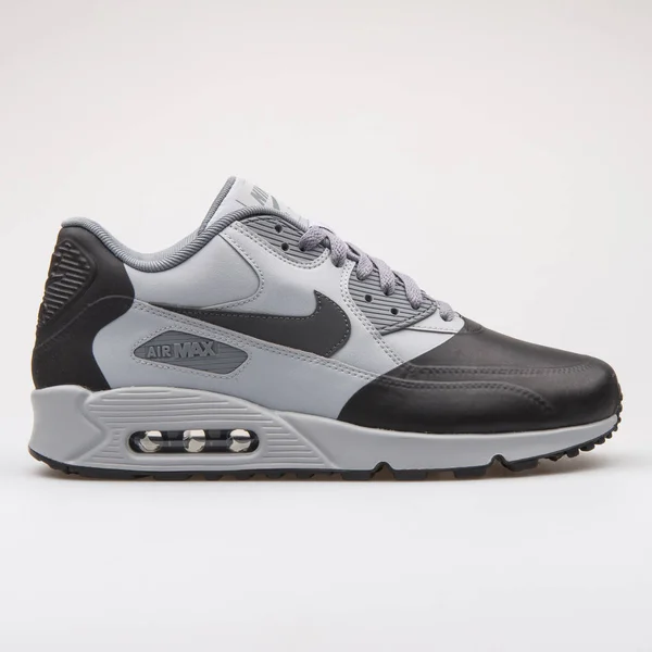 Nike Air Max 90 Premium SE чорно-сірі кросівки — стокове фото